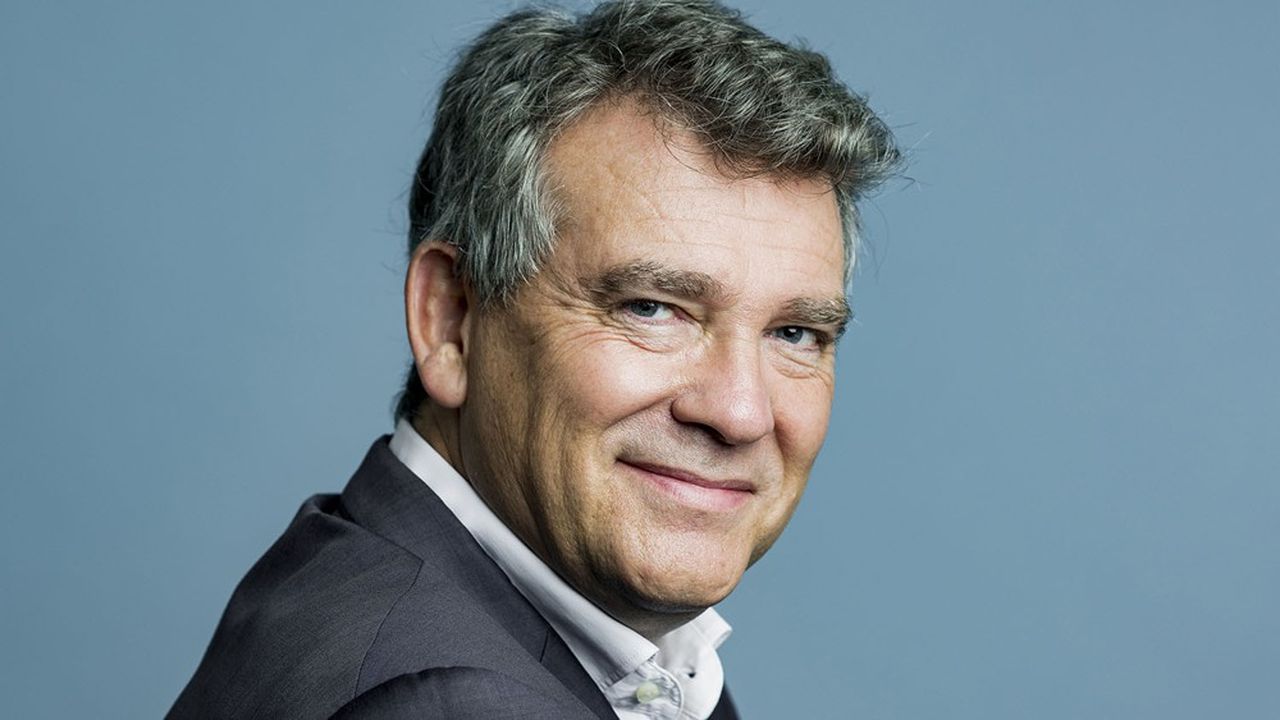 Arnaud Montebourg à l’IRSP : la réindustrialisation est vitale pour la France